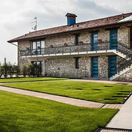 Farm stay Agriturismo Borgo Chiasalp Moimacco