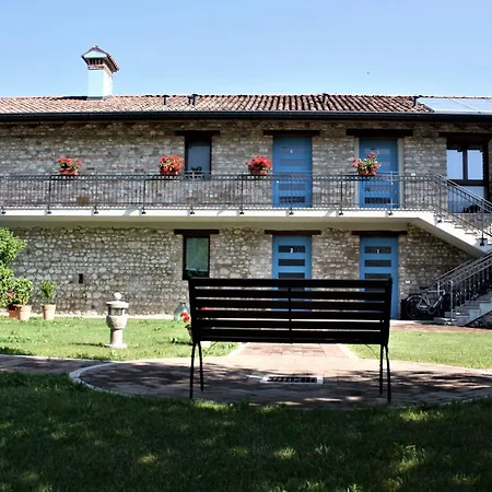 Agriturismo Borgo Chiasalp Farm stay