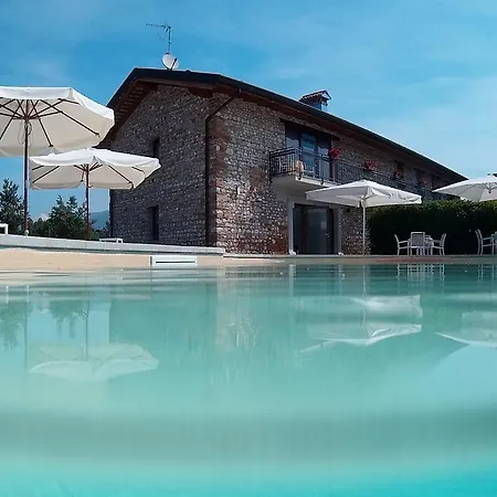 Farm stay Agriturismo Borgo Chiasalp Moimacco