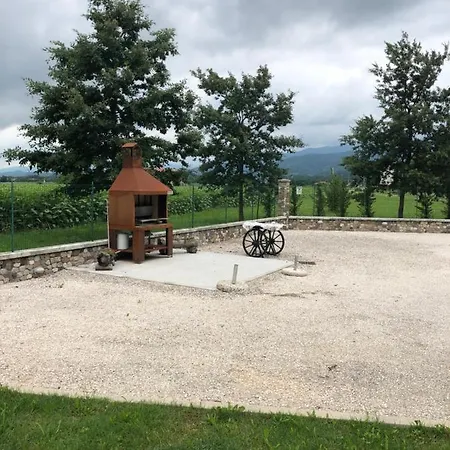 Farm stay Agriturismo Borgo Chiasalp