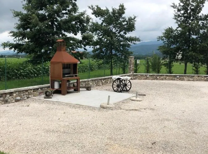 Farmház Agriturismo Borgo Chiasalp